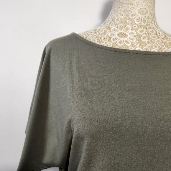 Chico's Size 1/8-10 M Olive Short Sleeve Jersey Knit Elastic Waist Popover Dress - Picture 4 of 13